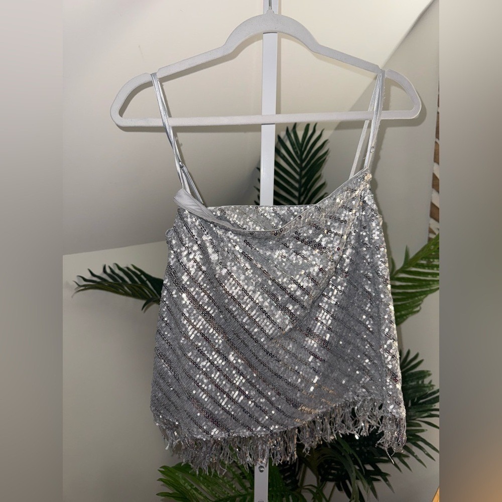 Saylor Persephone Top & Mini Skirt Set in Platinum Silver Sequin - Picture 6 of 6